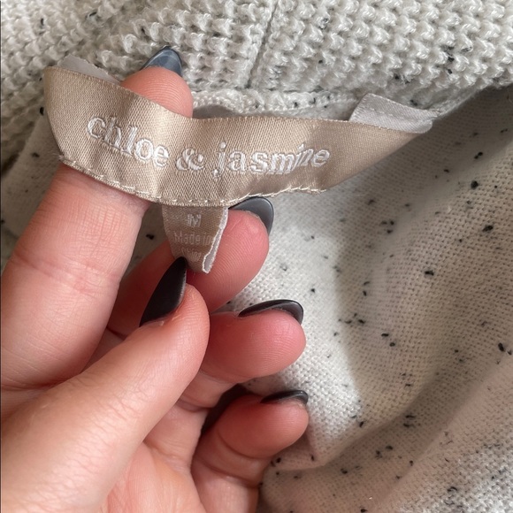 Women's White Cardigan Sweater - Picture 4 of 4